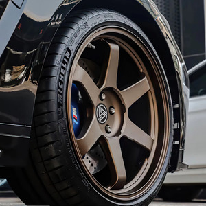 Jantes forgées sur mesure en bronze finition 5x112 5x120 5x114.3 17 18 19 20 21 22 23 pouces pour course automobile - Product Image 1