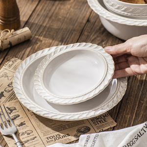 Service de vaisselle personnalisé avec logo d'entreprise, en céramique sous glaçure, compatible micro-ondes, style <span class=keywords><strong>Chanson</strong></span> française, idéal pour cadeaux d'affaires, comprenant bols, assiettes et plats, design sur mesure - Product Image 3