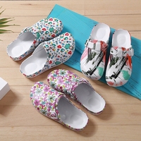 Chaussons pour hommes en EVA, chaussures créatives de dessin animé, chaussures d'infirmière pour femmes, sandales d'été en EVA amorties, chaussons nuages à coussinets souples
