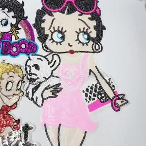 Parche de bordado de lentejuelas ecológico con diseño de dibujos animados para niñas, <span class=keywords><strong>Betty</strong></span> con un perro, 100% algodón, con reverso termoadhesivo. - Product Image 3
