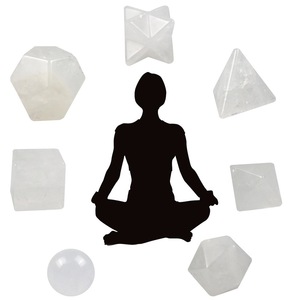 Juegos de Geometría de Sólidos Platónicos de Cristal de Cuarzo de 7 Chakras Pulidos y Coloridos al por Mayor para Meditación con Tema de Amor - Product Image 5