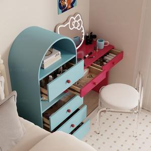 Tavolo da Trucco Integrato con Cassettiera, Mobile da Camera da Letto Dipinto a Mano con Motivo Mare e Rosa, Scrivania Color Crema - Product Image 2