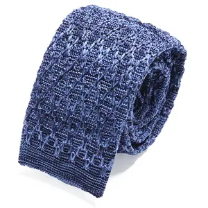 S19-S36 couleur disponible conception populaire en gros casual bande polyester maigre tricoté cou cravate pour homme