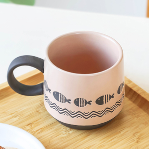 Vintage Coarse Large Size Pink Hand-Painted Relief Small Fish <b>Ceramic</b> <b>Mug</b> New Design with Good Quality for Business Gifts - Product Image 4
