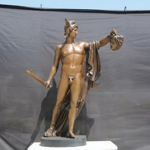 Sculpture décorative <span class=keywords><strong>de</strong></span> jardin Persée tuant <span class=keywords><strong>la</strong></span> méduse Persée en bronze moulé avec <span class=keywords><strong>la</strong></span> tête <span class=keywords><strong>de</strong></span> <span class=keywords><strong>la</strong></span> méduse Statue - Product Image 1