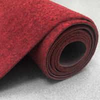 Günstiger Großhandel Umweltfreundliche Rutschfeste Robuste Rückenfreie Quadratische Outdoor-Bodenmatte für Reisen Picknick Auto aus Polyester-Material