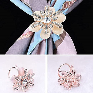 Anneaux de Foulard pour Femmes Tendance, Boucles à Strass et Fausses Perles - Product Image 4