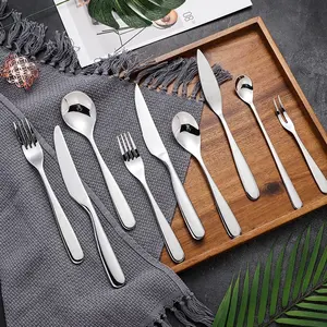 Conjunto de talheres de aço inoxidável, utensílios de alimentação de prata com facas de bife e utensílios de servição