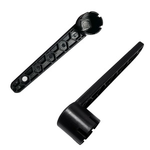 LCO-SPORT Llave de Válvula de Aire de 6 y 8 Dientes, Herramienta de Plástico para Embarcaciones Inflables, Kayaks y Tablas de Surf - Product Image 3