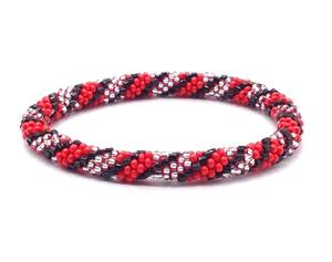 Pulseras de Ganchillo de Cristal Modernas y Elegantes |   Hecho a Mano por Mujeres Artesanas en Nepal, Redondo de 7.2 Pulgadas - Product Image 2