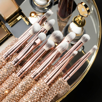 Ensemble de pinceaux de maquillage de luxe de haute qualité, outils de personnalisation en gros, strass en diamant, mousse, pinceau de maquillage professionnel
