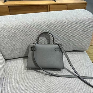 Borsa a Tracolla da Donna in Vera Pelle <span class=keywords><strong>di</strong></span> Lusso Stile Designer, Borsa Elegante per Pendolari, Personalizzazione all'Ingrosso <span class=keywords><strong>di</strong></span> <span class=keywords><strong>Fabbrica</strong></span> - Product Image 3