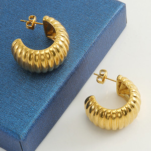 ZOGXIN Gold U-Shaped Huggie Earrings Geometric Design For Women Party Fashion Jewelry - Product Image 4