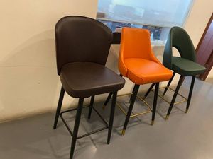 <span class=keywords><strong>Tabouret</strong></span> <span class=keywords><strong>de</strong></span> <span class=keywords><strong>bar</strong></span> en bois commercial avec base en métal - <span class=keywords><strong>Design</strong></span> moderne, écologique et durable, chaise <span class=keywords><strong>de</strong></span> salle à manger haute <span class=keywords><strong>orange</strong></span> pour restaurants et bars - Product Image 4