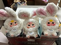 Original Trois Lily Town Lapin Vinyle En Peluche Pendentif Mignon Anime Figurines Poupée pour Passe-Temps Vitrines Mystère Boîte Aveugle
