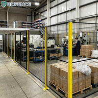 Clôture de sécurité robotique en acier à faible teneur en carbone avec finition antirouille pour les zones de travail des machines CNC et la séparation sécurisée des ateliers