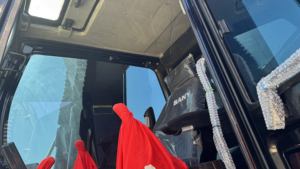 Excavadora Usada de Marca China Sany, Modelo 2022, Cucharón de 0.5m, 12 Toneladas, Motor de Alto Rendimiento para Movimiento de Tierras en Construcción - Product Image 3