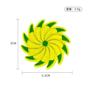 Parches Termoadhesivos de Girasol y Molino de Viento Coloridos de 5.3cm para Prendas, Venta Directa de Fábrica, Bajo MOQ, Parches de Gatos - Product Image 6