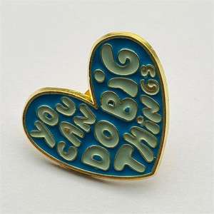 Vous pouvez faire de grandes choses lettre bleu amour coeur <span class=keywords><strong>Phrase</strong></span> broche broche <span class=keywords><strong>Simple</strong></span> vêtements sac décoration émail métal épinglette Badge - Product Image 4