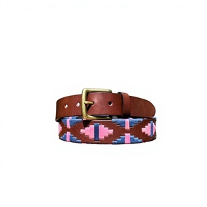 Cinturones de cuero puro estilo vintage para hombre, diseños personalizables, ecológicos, 100% cuero, cinturones de polo de último diseño. - Product Image 4