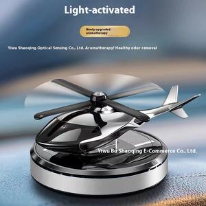 معطر جو فاخر وعصري للسيارة على شكل طائرة هليكوبتر تعمل بالطاقة الشمسية، زينة عطرية توضع على لوحة العدادات، سائل يدوم طويلاً، مصنوع من البلاستيك والسبائك - Product Image 5