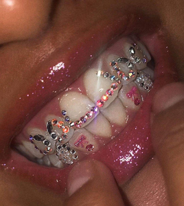 Kit de Higiene Bucal Multiusos en Oferta, Decoración Dental con Luz de Curado y Pegamento, Gemas de Cristal Sólido para Dientes - Product Image 3