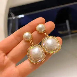 Luxus glänzende quadratische Perle Tropfen Ohrringe für Frauen Kristall Golden Diamond geometrische Hochzeit baumeln Ohrringe Schmuck Party Geschenke