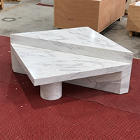 Ensemble de tables basses triangulaires en marbre naturel, table d'appoint géométrique pour salon de luxe, intérieur de villa, OEM ODM disponible