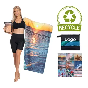Toalla de playa reciclada de microfibra con estampado de doble cara personalizada ligera sin arena de fabricante OEM