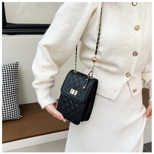 Bolso de mano para teléfono, bolso de mano acolchado con diamantes a la moda para mujer, bolso cuadrado bordado versátil, bolso de hombro con hebilla de Hardware para mujer - Product Image 3