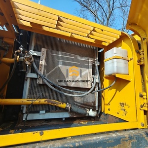 Excavatrice hydraulique d'occasion Hyundai 305LC-7, peinture d'origine, peu d'heures de service, pour travaux de terrassement - Product Image 6