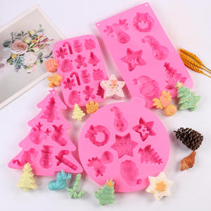 Stampo in Silicone per Decorazione Torte a Tema Natalizio con Albero di Natale, Omino di Pan di Zenzero e Fiocco di Neve, Stampo per Frutta, Biscotti e Zucchero per Natale - Product Image 2