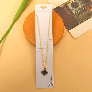 Collier avec pendentif en perles à motif de dessin animé pour femmes, pendentifs à thème en alliage de zinc, pour occasions de fête - Product Image 1