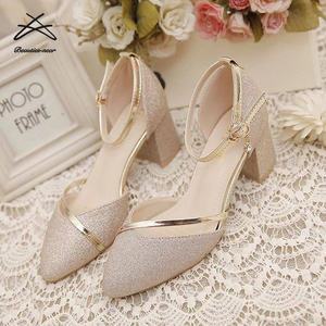 Nuevas <span class=keywords><strong>Sandalias</strong></span> de tacón de bloque metálico de verano para <span class=keywords><strong>mujer</strong></span>, <span class=keywords><strong>Sandalias</strong></span> de tacón alto Medio <span class=keywords><strong>bajo</strong></span> con correa de hebilla, zapatos de <span class=keywords><strong>mujer</strong></span> - Product Image 1