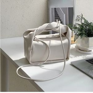 Bolso bandolera <span class=keywords><strong>de</strong></span> hombro verde Vintage a la moda para mujer, <span class=keywords><strong>bolsos</strong></span> informales <span class=keywords><strong>de</strong></span> cuero PU, réplica <span class=keywords><strong>de</strong></span> diseñador, bolso <span class=keywords><strong>de</strong></span> mensajero para mujer - Product Image 3