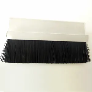 Brosse de porte roulante durable, parfaite pour le confort du salon