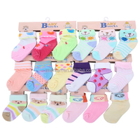 Chaussettes pour bébés nouveau-nés OEM, styles variés, motifs assortis, coton peigné respirant, ensemble cadeau pour nourrissons, vente en gros