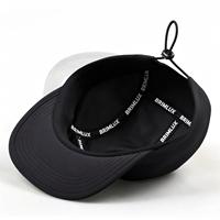 Topi Lari Anti Air Warna Solid Snapback 5-Panel Tanpa Struktur Dapat Disesuaikan Cepat Kering Topi Lari Outdoor Cepat Kering Pinggiran Datar