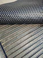 Alfombra/Suelo de Caucho SBR/NBR Personalizable para Caballos y Ganado con Dureza de 65 Duro, Ofrecemos Servicios de Corte y Moldeo