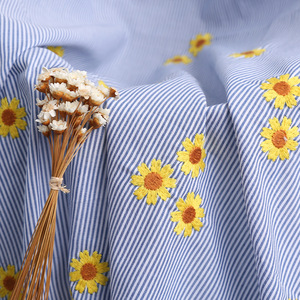 Hot-bán mùa hè mới-phong cách 130cm thêu <span class=keywords><strong>Daisy</strong></span> mô hình ren vải với trọng lượng nhẹ tươi và mát mẻ vải cho Ăn mặc - Product Image 2