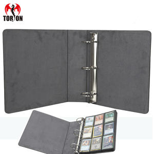 Torson 900 + <span class=keywords><strong>Yu</strong></span>-<span class=keywords><strong>Gi</strong></span>-<span class=keywords><strong>Oh</strong></span> TCG pour classeur de cartes Toploader 9-12 poches classeur de câbles pour jeux de cartes à collectionner de football et <span class=keywords><strong>jouer</strong></span> - Product Image 1