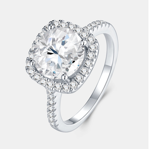 Anillo <span class=keywords><strong>de</strong></span> compromiso nupcial <span class=keywords><strong>de</strong></span> <span class=keywords><strong>plata</strong></span> <span class=keywords><strong>de</strong></span> ley <span class=keywords><strong>925</strong></span> con halo <span class=keywords><strong>de</strong></span> moissanita redonda <span class=keywords><strong>de</strong></span> 2.0 ct y banda pavé - Product Image 3