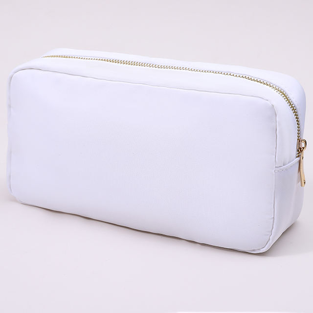 #33 sac en nylon blanc