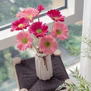 <span class=keywords><strong>Flores</strong></span> de Gerbera Realistas de 8.5cm de Diámetro, Estilo Moderno, PU Blanco Naranja, Margarita Artificial, Suave, Ligera, Impermeable, para Boda y Hogar - Product Image 2