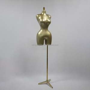 Mannequin femme Guangzhou en fibre de verre, taille M L, finition or mat, avec hanches et poitrine généreuses, demi-corps, pour vitrine - Product Image 5