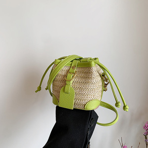 Borsa da spiaggia con Design leggero da <span class=keywords><strong>donna</strong></span> con secchio di paglia per giovani donne 2024 <span class=keywords><strong>moda</strong></span> da ragazza retrò piccola borsa quadrata - Product Image 5