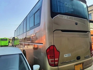 La mejor calidad Yu-Tong Luxury Coach ZK6122 Diesel Bus Factory Segunda mano 48 asientos Transmisión manual LHD Usado todoterreno 2020 - Product Image 2