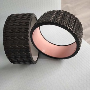 HUAYI nueva tecnología en relieve de seda impresión Yoga accesorios TPE/EVA/ABS <span class=keywords><strong>Material</strong></span> Pilate ejercicios Yoga rueda para la venta - Product Image 4
