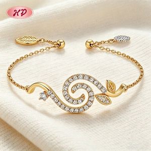 Brazalete de Latón Moderno con Baño de Oro de 18K y Circonitas AAA, Diseño de Hoja de Vid con Cadena, para Aniversario, Brazalete de Moda - Product Image 4