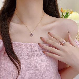 Ensemble Collier, Boucles d'Oreilles et Bague Classique Rose Amour Série Sweet Sen pour la Saint-Valentin et Anniversaire, Zircon Premium Unisexe pour Mariage - Product Image 5